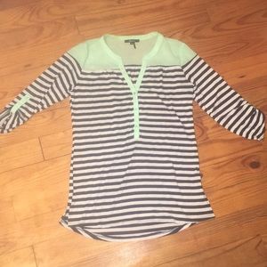 Three quarter sleeve shirt